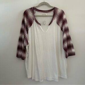Maurices 3/4 Sleeve White Top with Burgundy Plaid Sleeves Size 4X